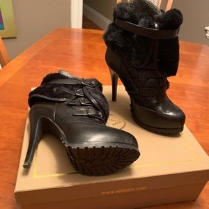 NWOT FURLINED PLATFORM ANKLE BOOTS